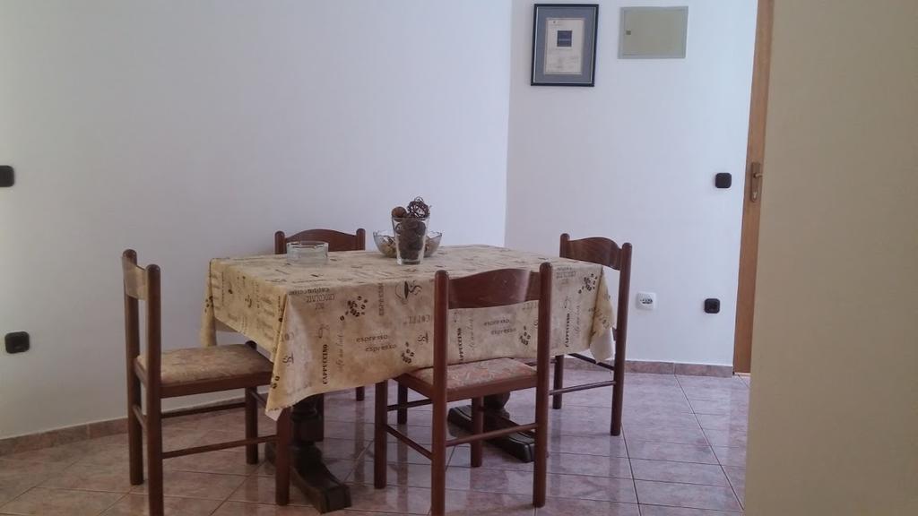 Apartman Duje Petrčane Kültér fotó
