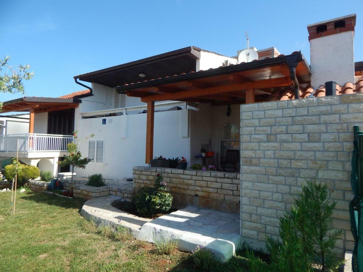 Apartman Duje Petrčane Kültér fotó