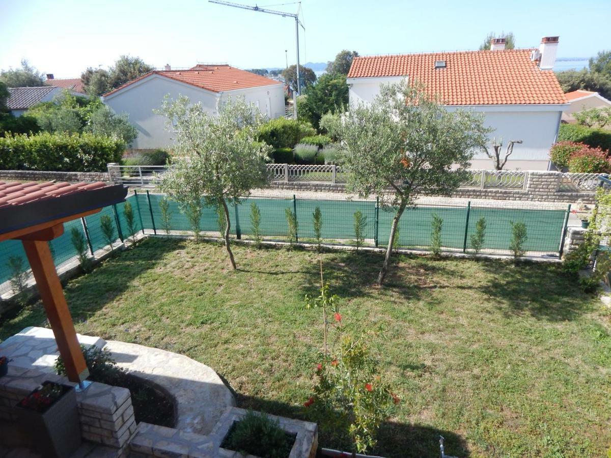 Apartman Duje Petrčane Kültér fotó