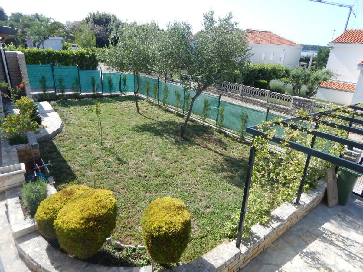 Apartman Duje Petrčane Kültér fotó